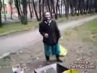 Луда Бабка Танцува - Electro Style