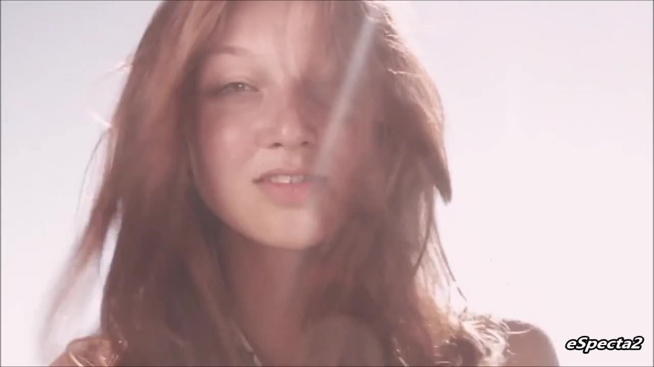 Страхотен Вокал » Royksopp - Here She Comes Again ( Maxim Andreev Mix ) ( Music Video )   Превод
