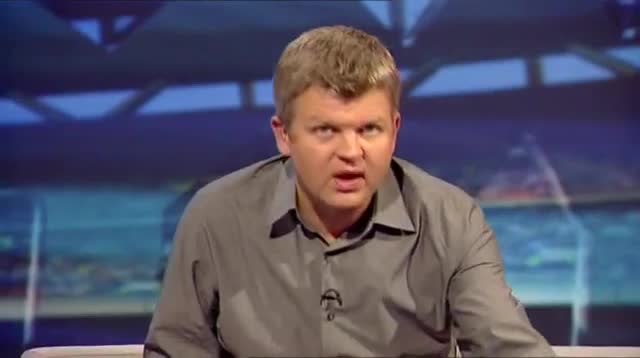 Вижте как Белами Нокаутира фена на Манчестър Юнайтед