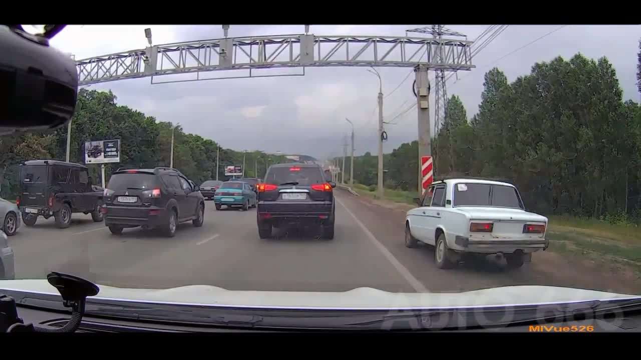 Който бърза, бавно стига!