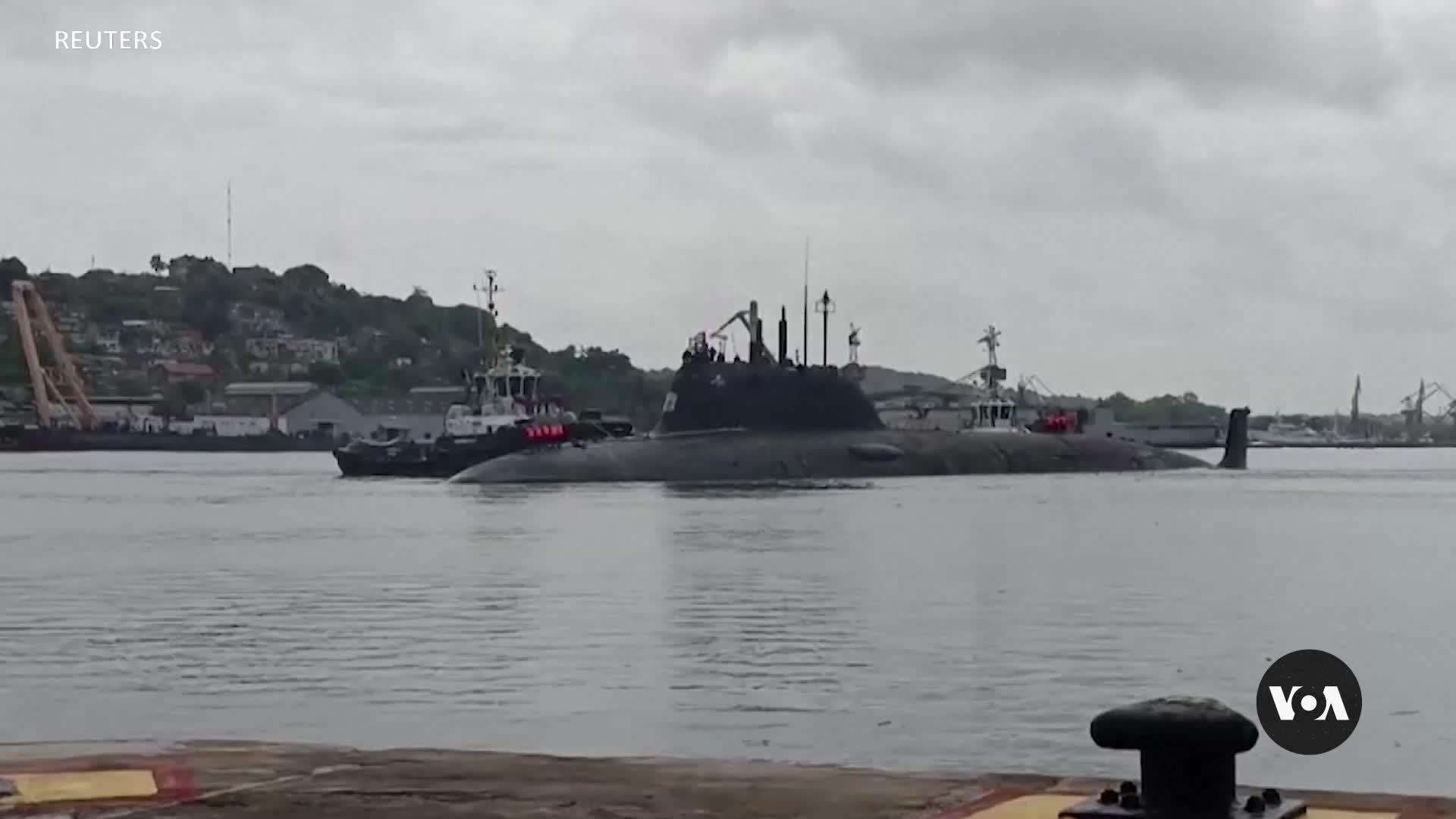 Руски конвой от кораби и ядрена подводница акостира в пристанището на Хавана