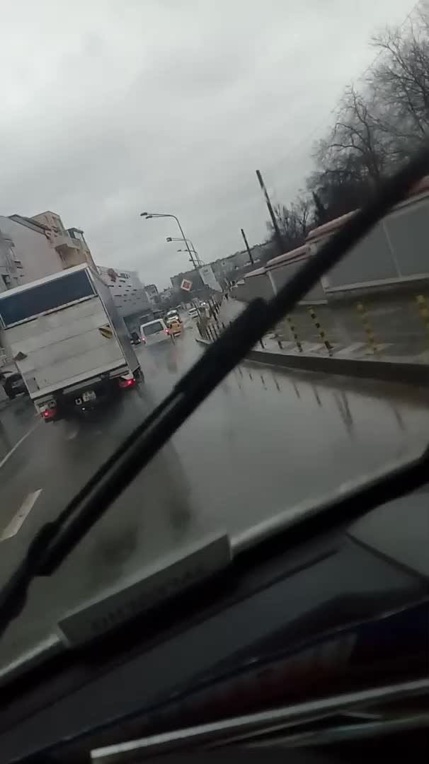 Нарушения и замърсяване по пътищата на Варна