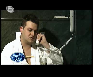 Dj - Каратист Пее С Много Чувство * Music Idol 3 - София * 10.03.09