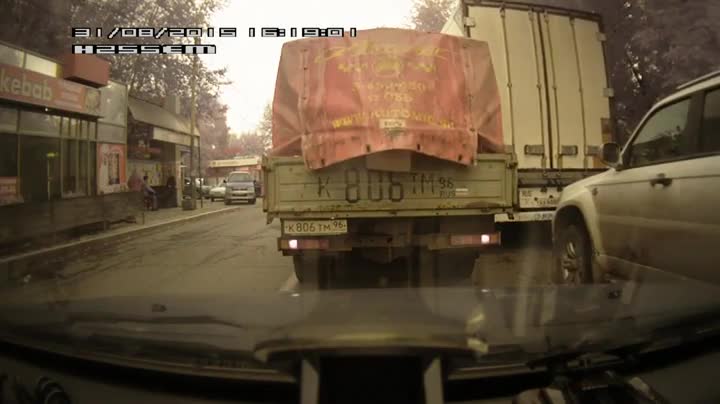 Нагъл крадец извади най - лошия късмет на улица в Русия