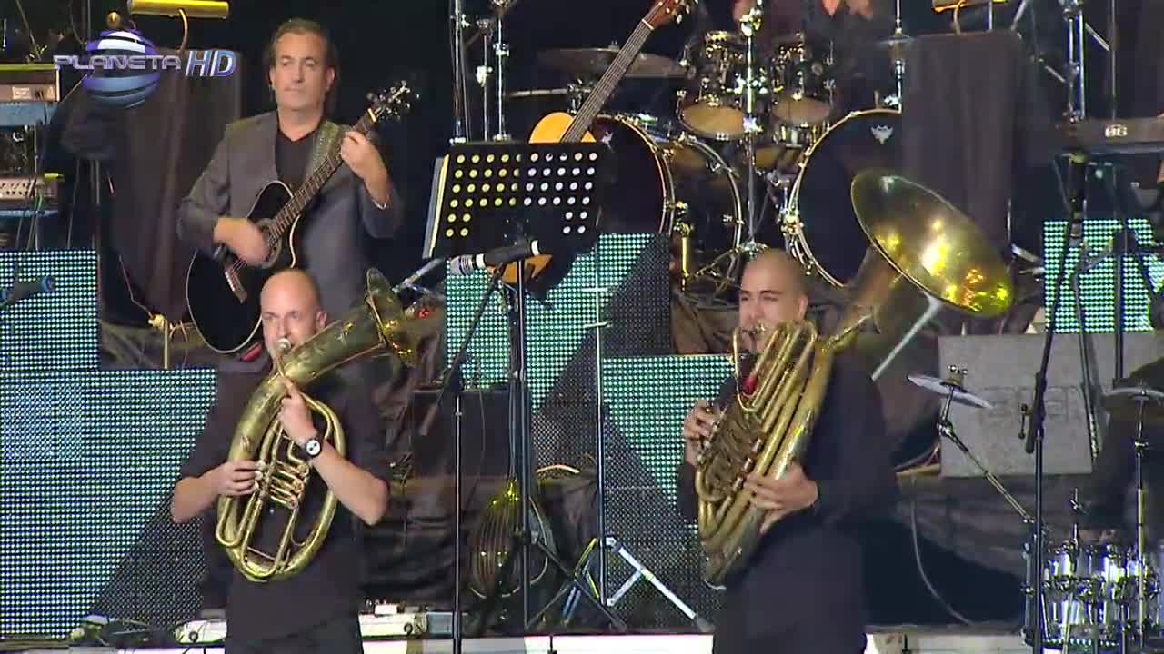 Глория - Изсвирете нещо ударно, live 2015