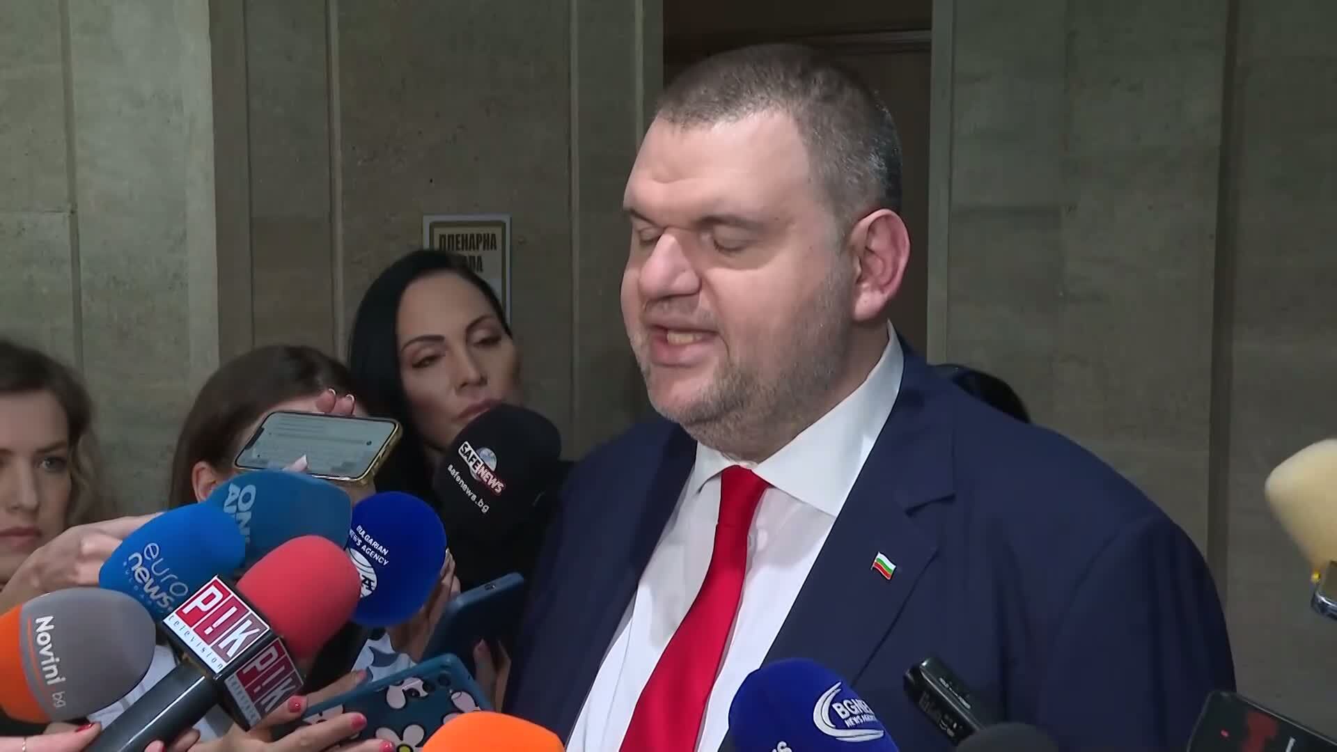 Пеевски: Никой няма да вземе властта през улицата