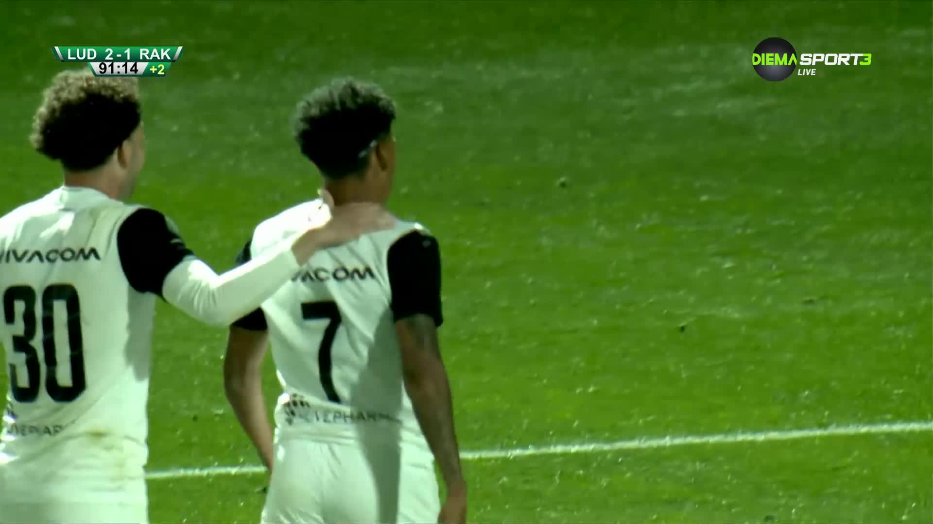 Рик Джонатан направи резултата 3:1 в полза на Лудогорец