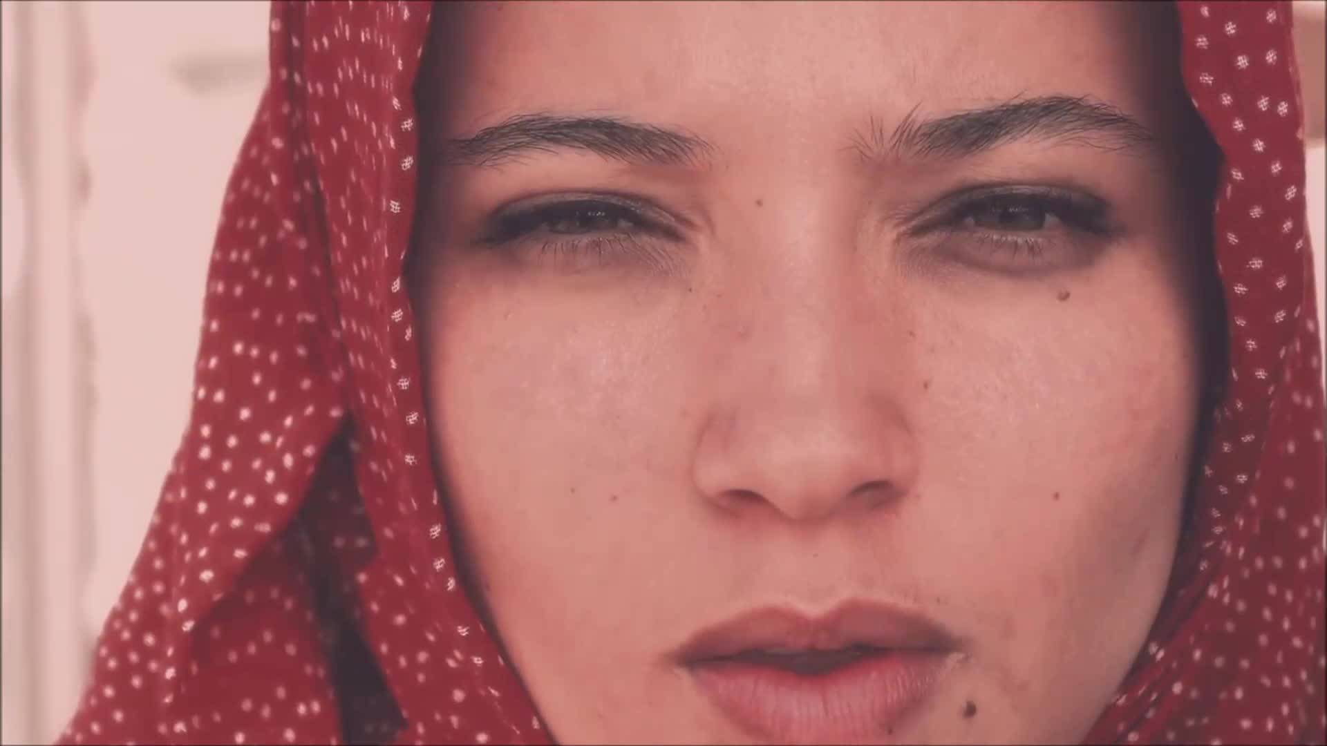 Serdar Ayyildiz feat. Burcu Karadag - Bi Men Maro ( Batikan Gulyagci Remix )( Music Video )