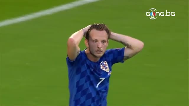 Късметът покри Испания, Ракитич удари греда