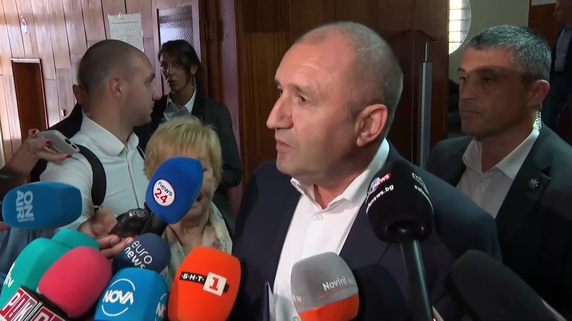 Радев: Имаме нужда от спешно възстановяване на доверието в изборния процес
