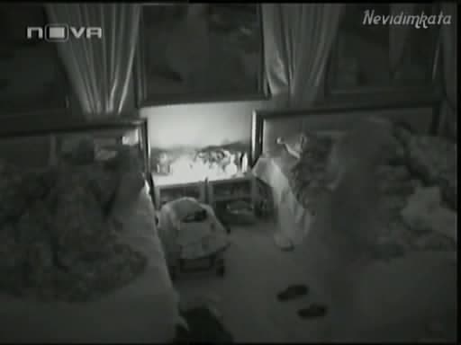 Vip Brother - 3 - Камелия И Божидара Се Натискат Във Леглото