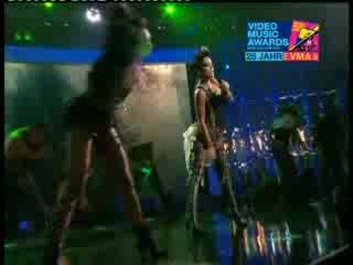 За Първи Път!!! Rihanna - Disturbia На Живо!Уникално Шоу @ MTV VMA Добро Качество