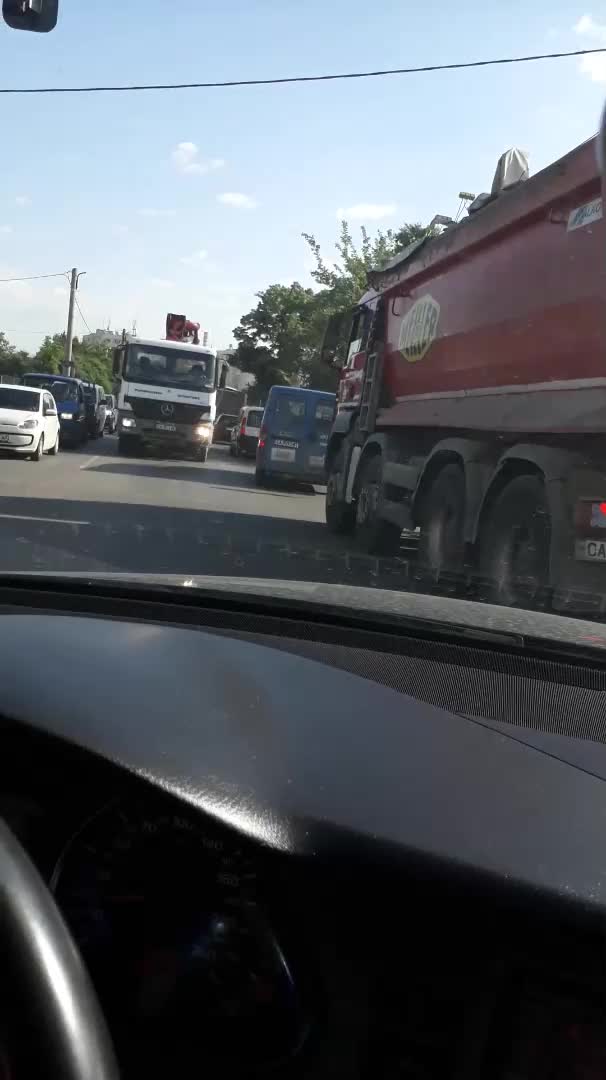 Опасен завой!