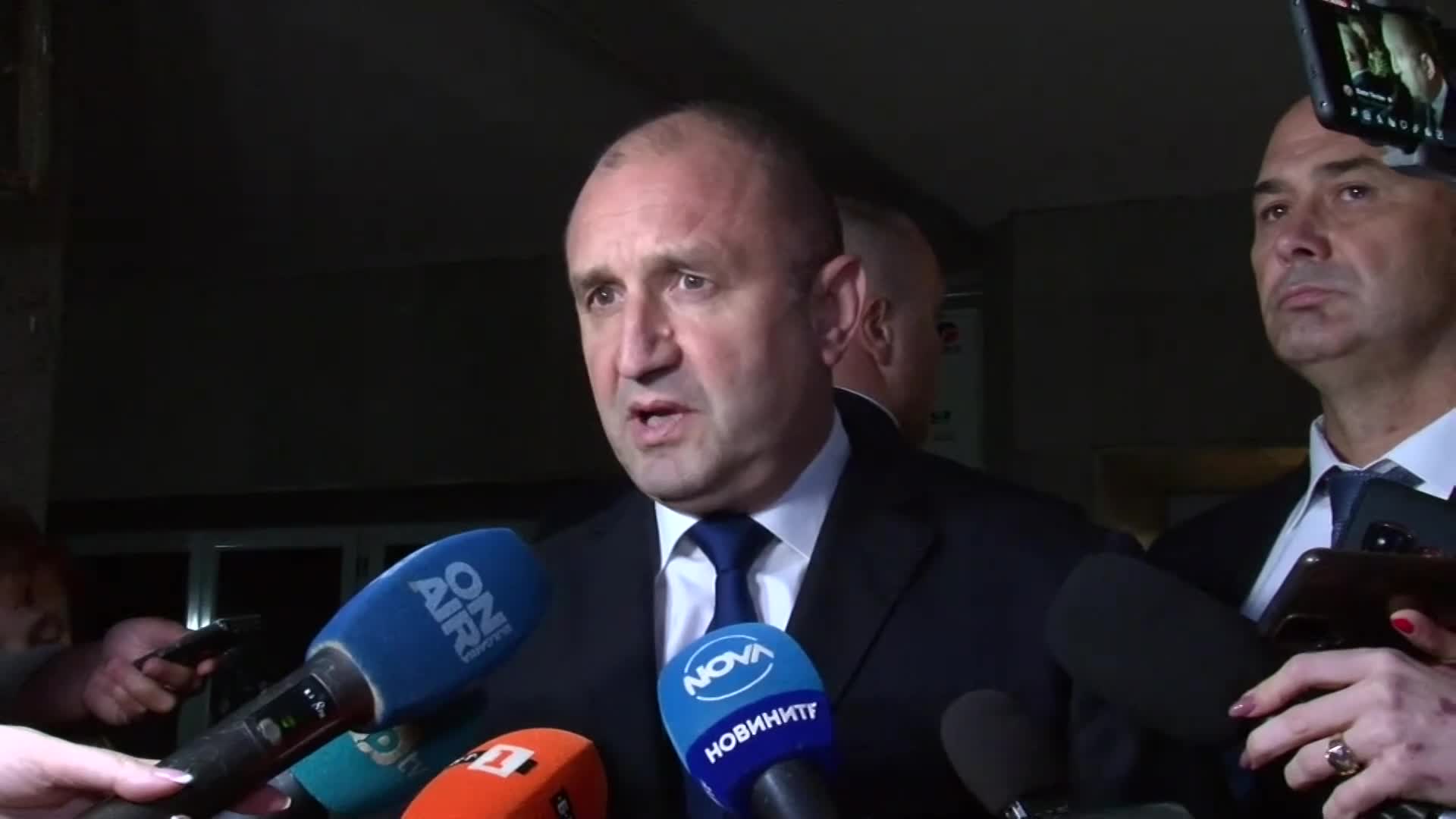 Радев: Няма заплаха за националната сигурност