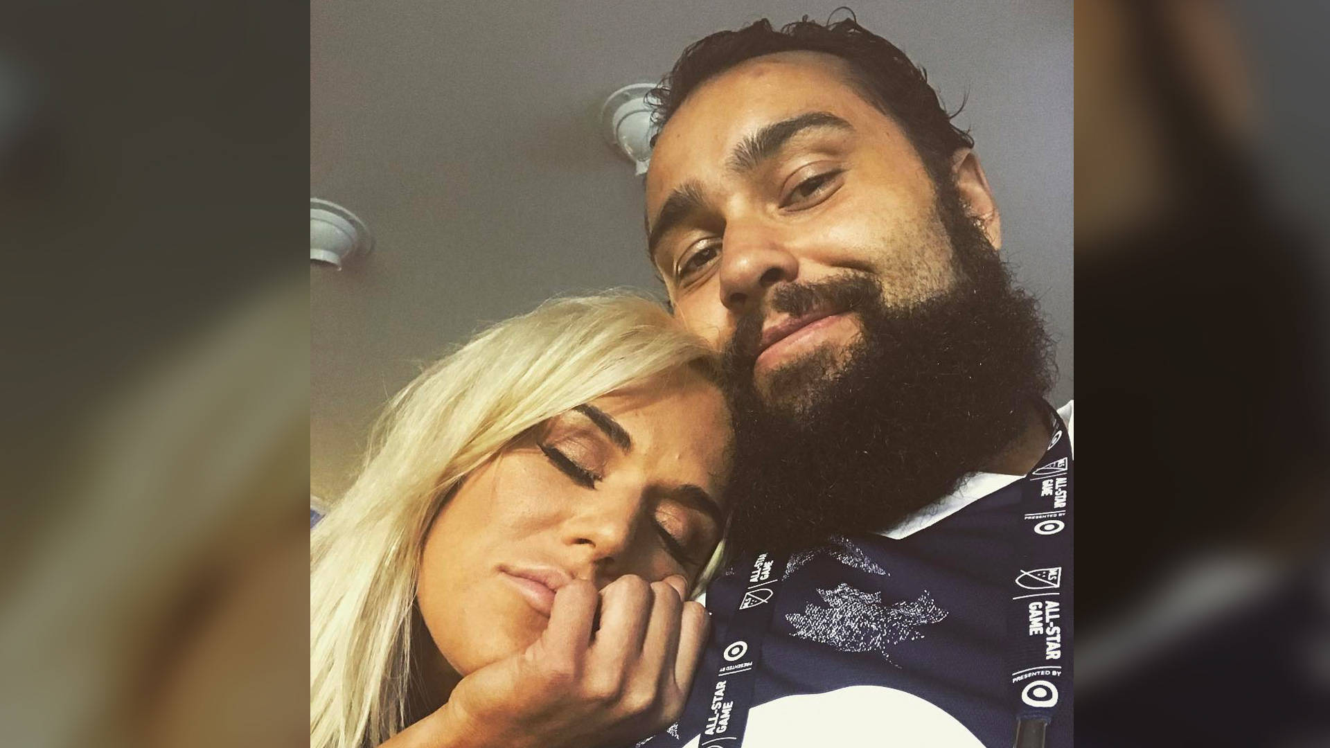 Русев хакна Twitter акаунта на съпругата си Лана: WWE