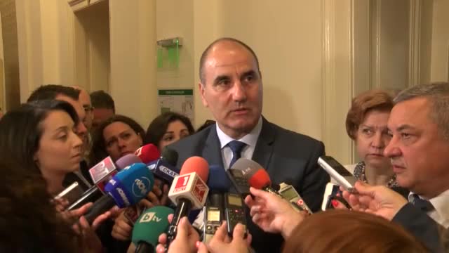 ГЕРБ няма да подкрепи Валери Симеонов за тютюнопушенето