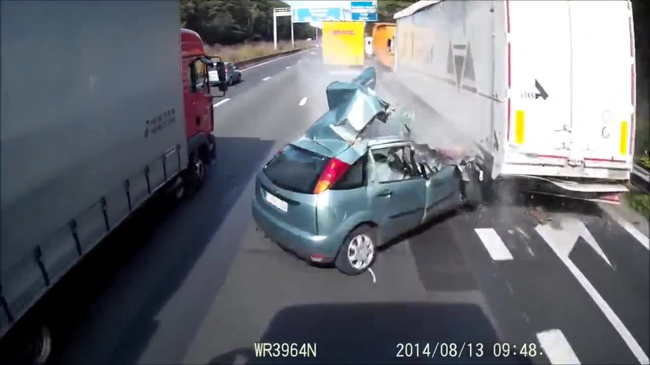 Ужасна катастрофа на магистралата!