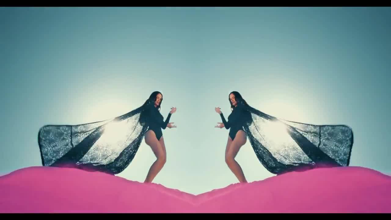 Страхотна !!! Daddy Yankee & Natti Natasha - Otra Cosa Vdeo Oficial