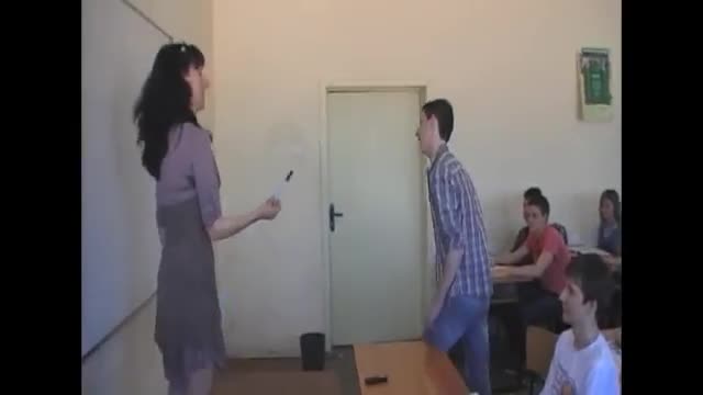 Почва се отново с училищните неволи. Честит 15 септември. :)