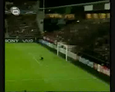 Mitko Berbatov s purvite si 2 Gola za Manchester United