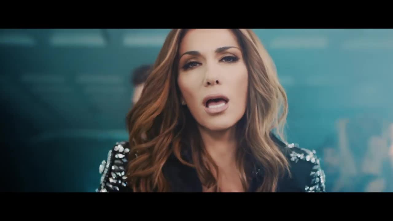 На един дъх разстояние от теб • Видео Премиера 2015 Despina Vandi - Mia Anasa Makria Sou