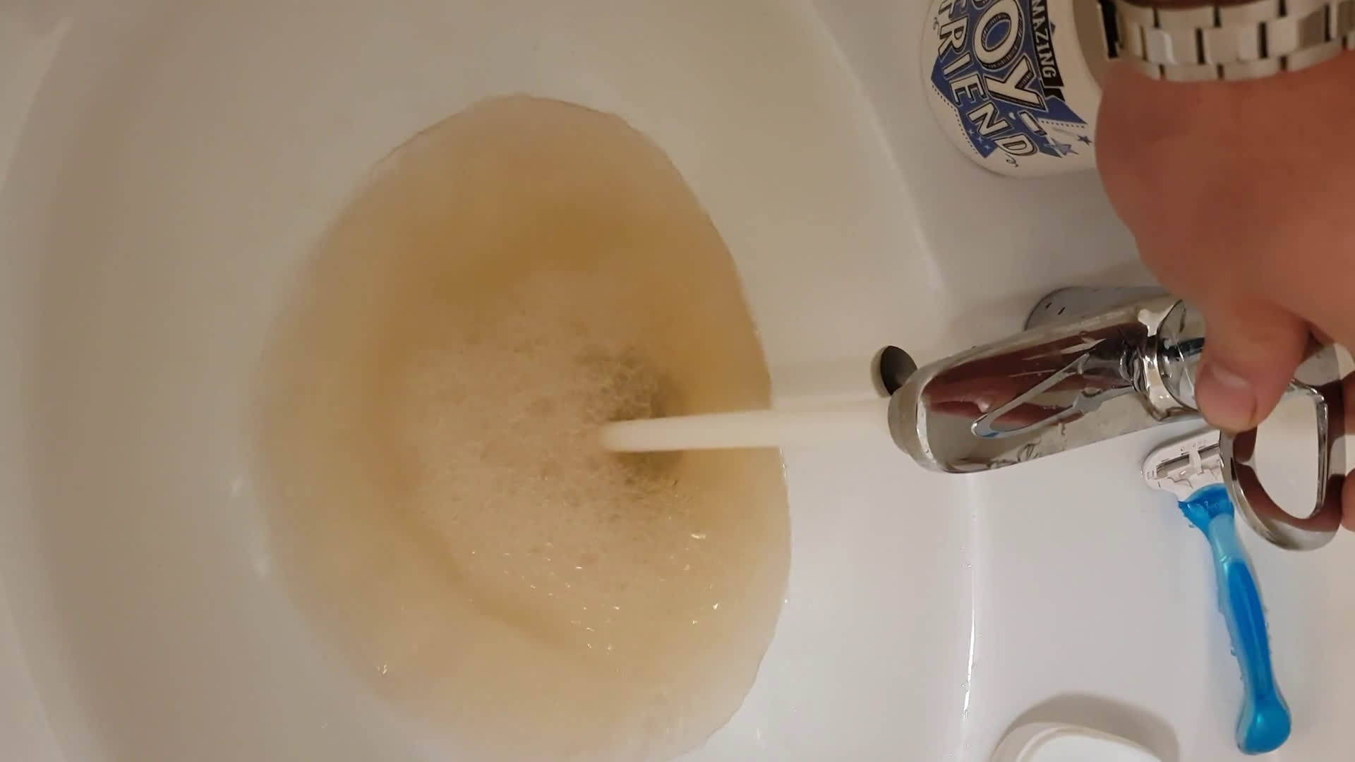 Мръсна чешмяна вода