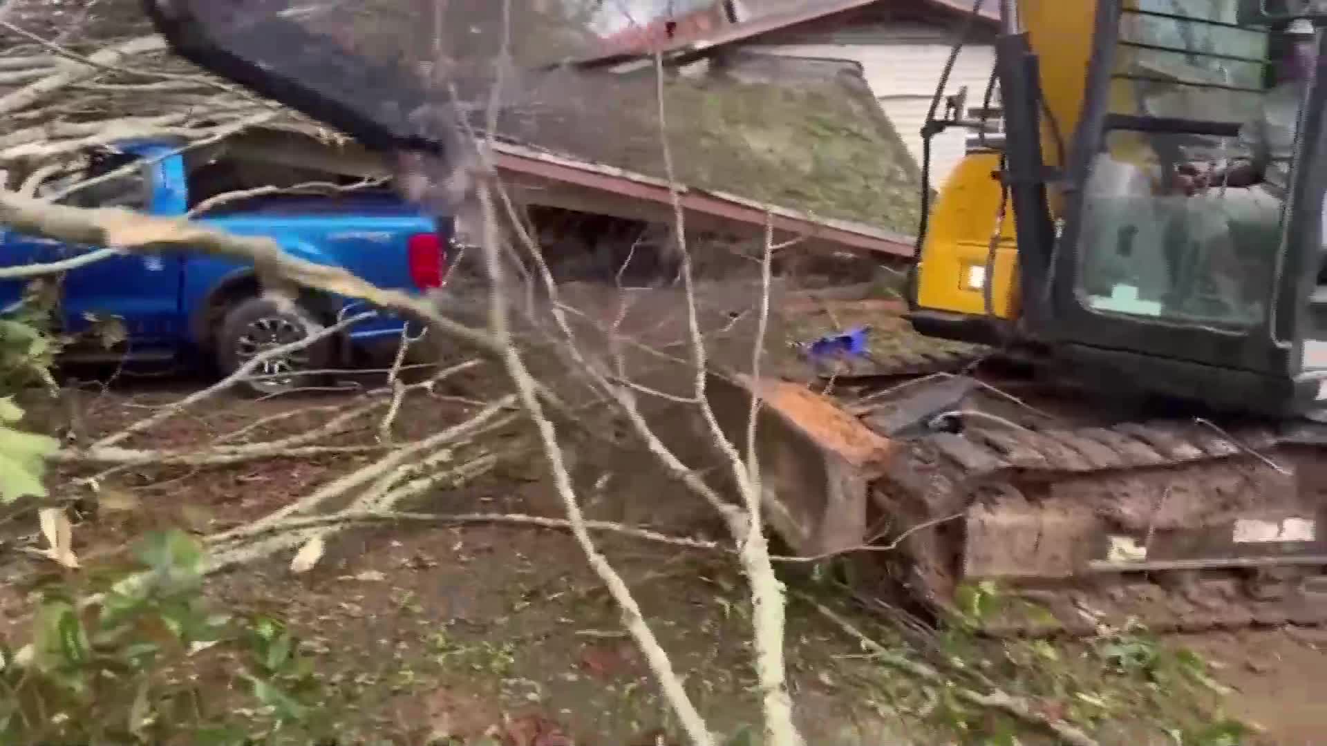 Торнадо остави след себе си разрушения в Луизиана (ВИДЕО)