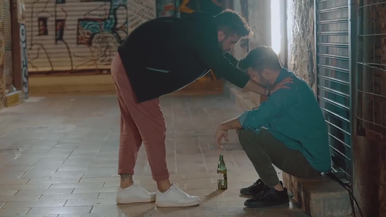 Konstantinos Nazis - Ena xaos me sena - Official Video 2018