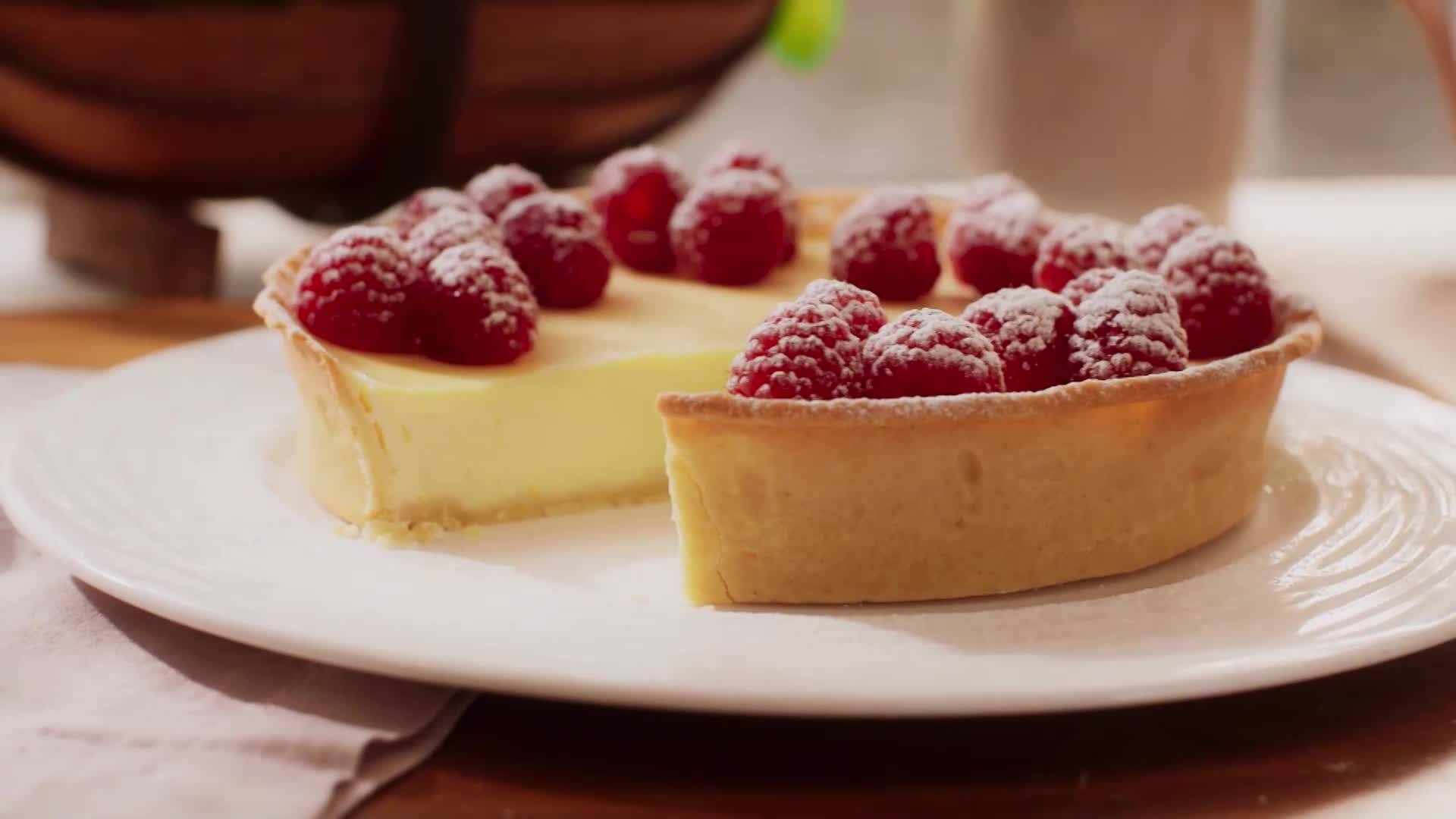 Лимонов тарт с малини | Домашни рецепти с Мери Бери | 24Kitchen Bulgaria