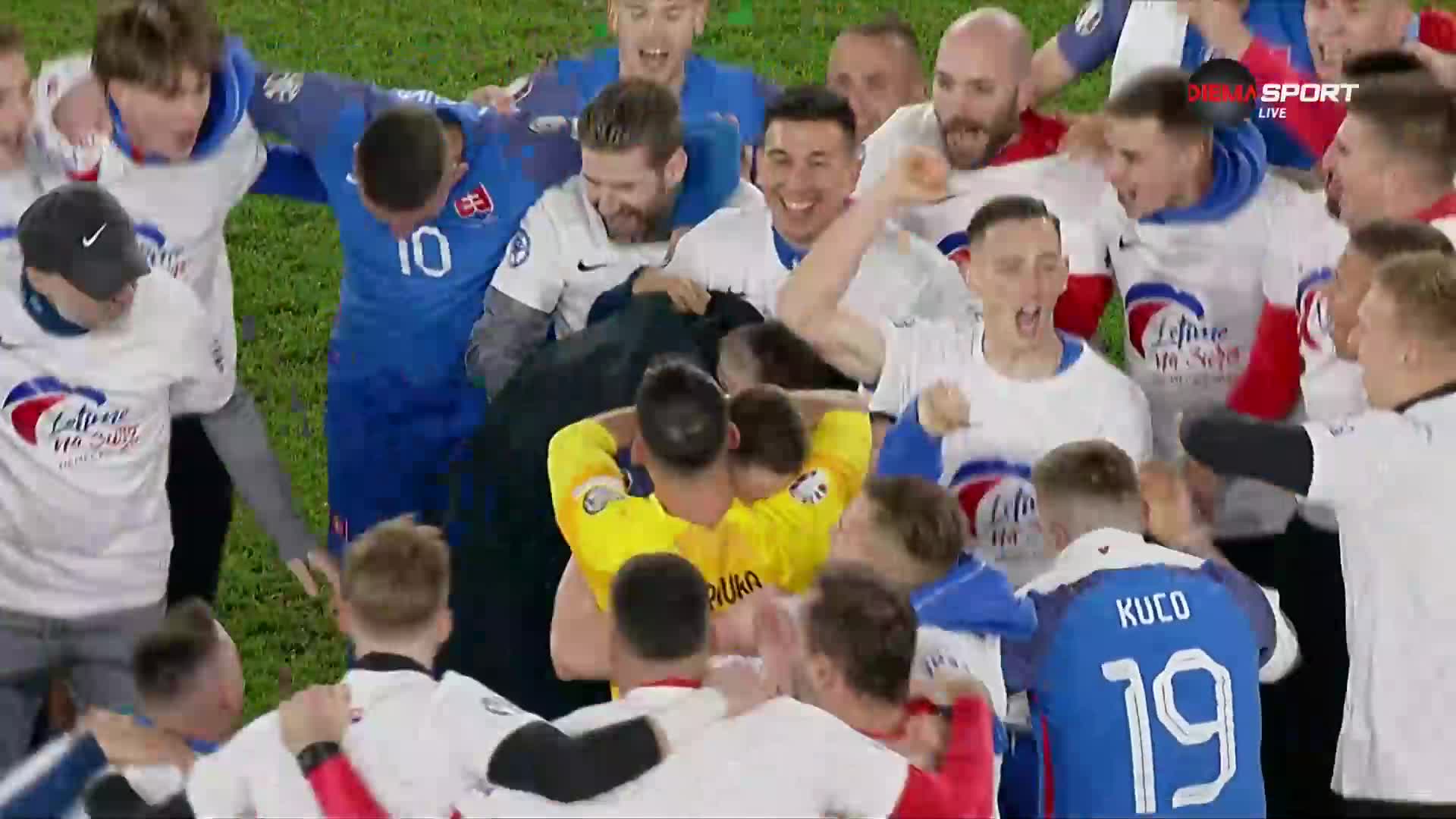 Словакия - Исландия 4:2 /репортаж/