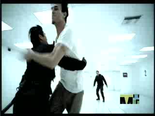 Enrique Iglesias - Addicted