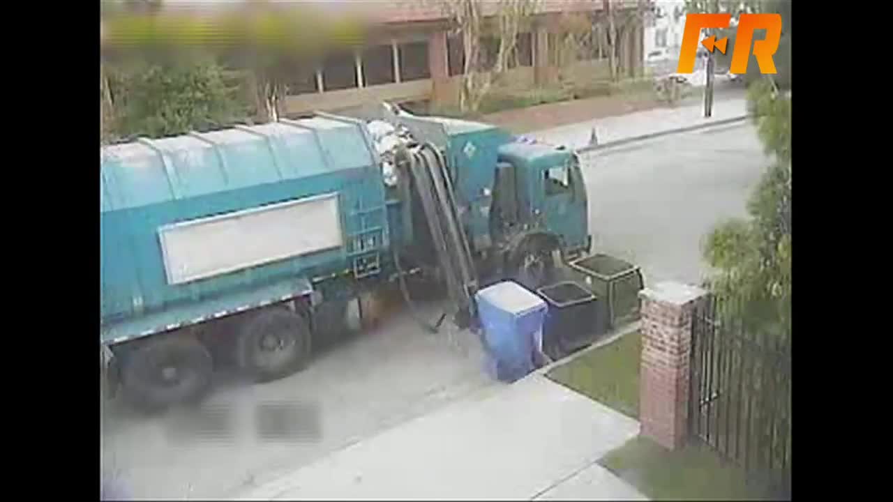Смях ... Ето такова събиране на боклук не сте виждали !!!