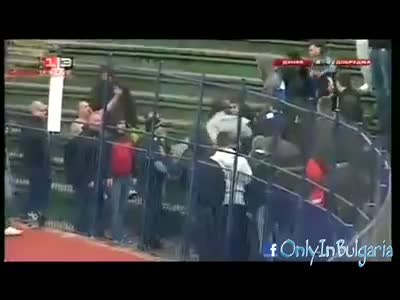 Няма такъв български коментатор ! (много смях)