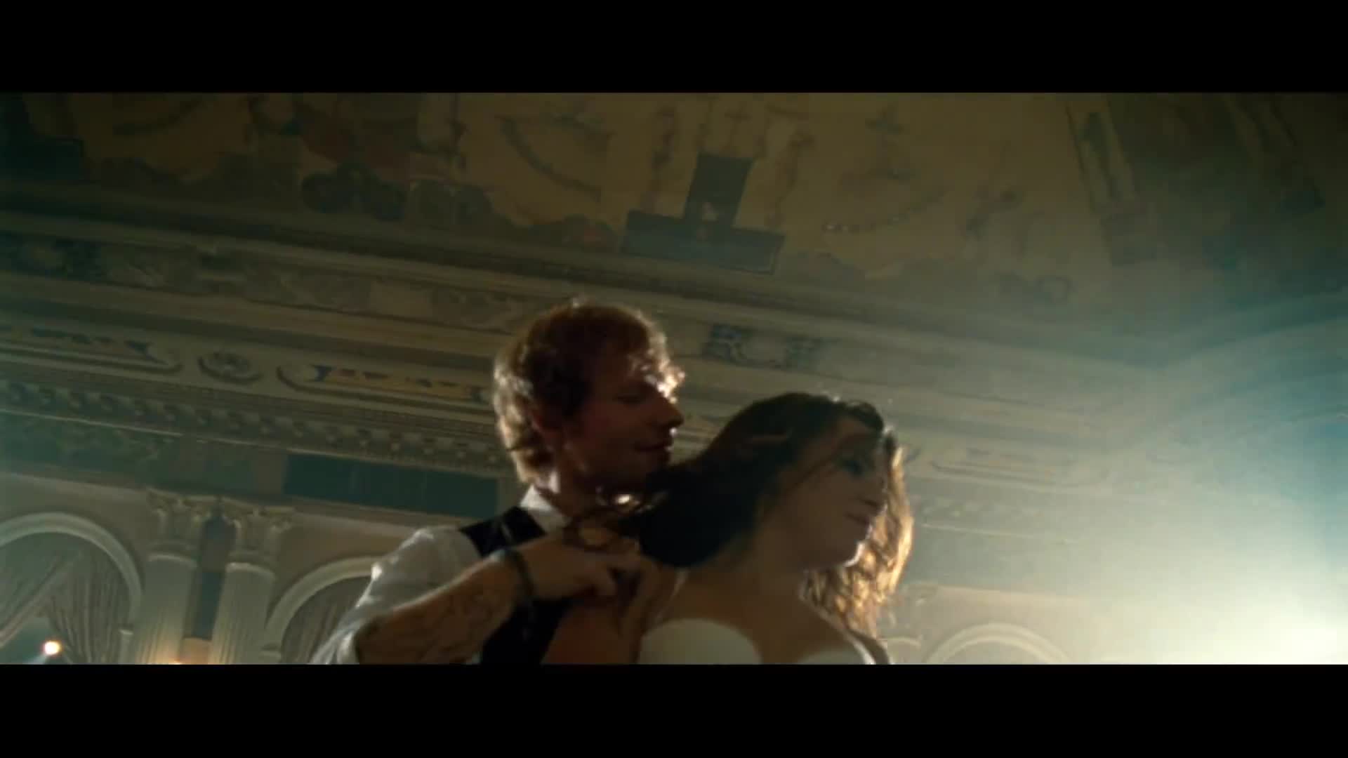 Sheeran thinking out loud. Платье из клипа thinking out Loud. Девушка из клипа thinking out Loud. Thinking out Loud клип. Ed Sheeran thinking out Loud Official Music Video.