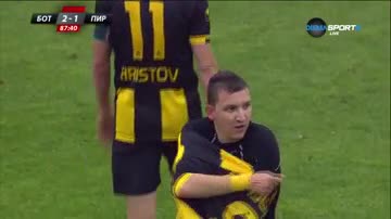 Тодор Неделев вкара късен гол от фаул срещу Пирин