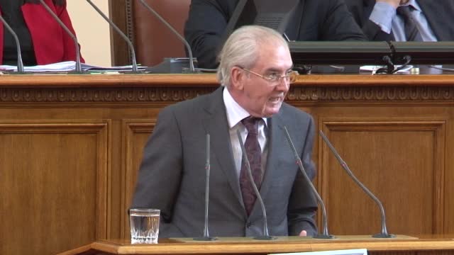 ДПС напусна пленарната зала, няма да участва в избора на шеф на БНБ