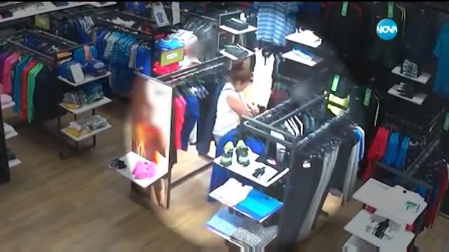 "Дръжте крадеца": Обират магазин със заглушителни устройства