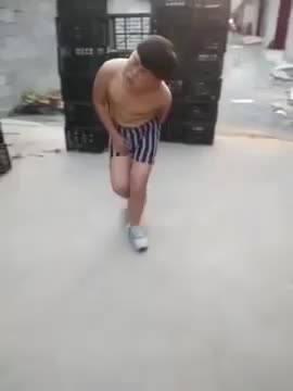 Как да да танцуваш като Майкъл Джексън с помощта на пиратка