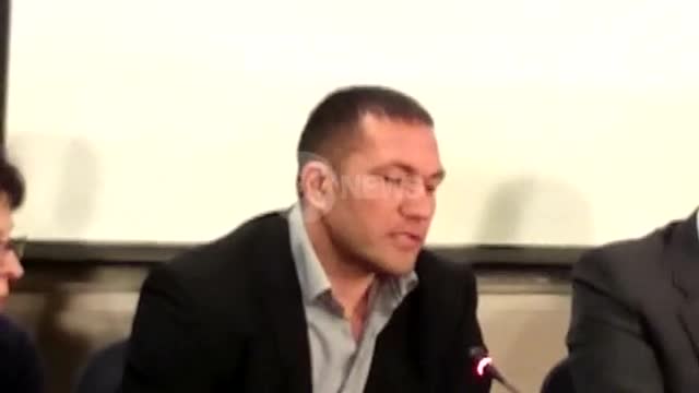 Кобрата: Аз съм по-добрият