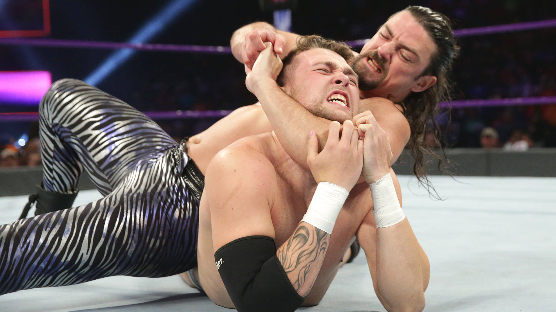 Брайън Кендрик vs. Девин Бенет: WWE 205 Live, 18 Юли, 2017