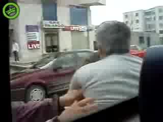 Много Смях - Дядовци Се Бият В Албания