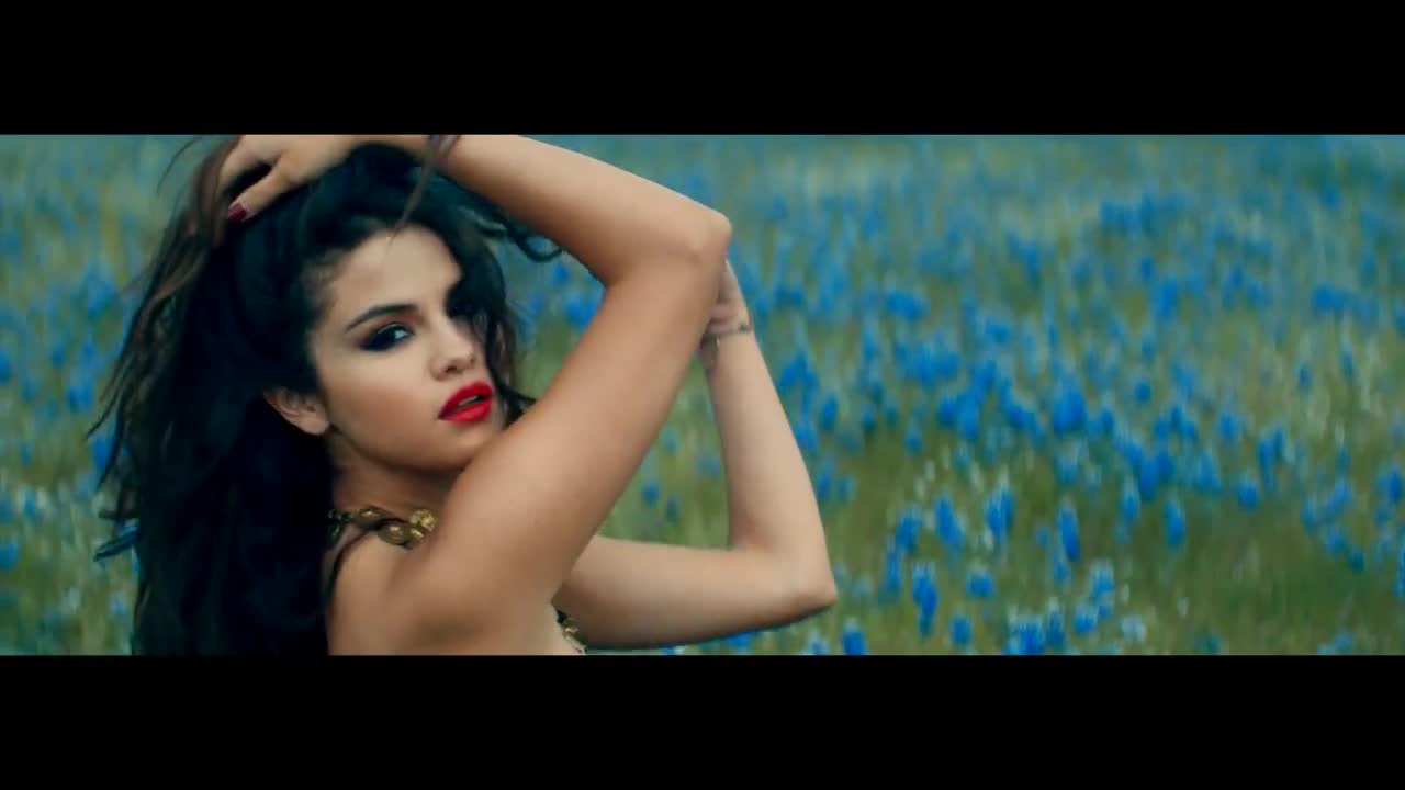 Дългооооо чаканото видео! Премиера 2013 • Selena Gomez - Come & Get It ( Официално Видео )   Превод