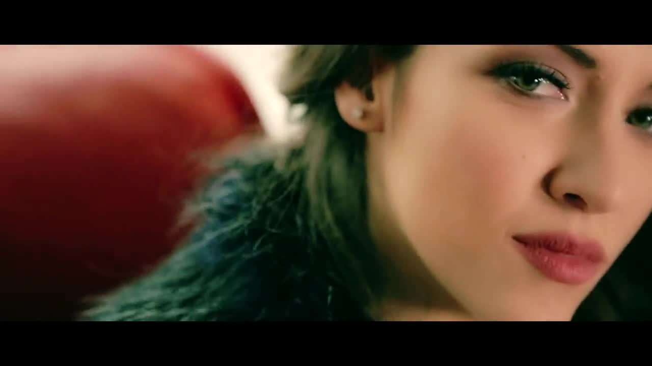 Яко Гръцко Kings Feat. Antonella - Opou Me Pas 2013