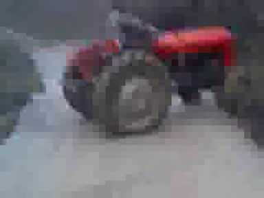 Traktor Gti Pravi Drift