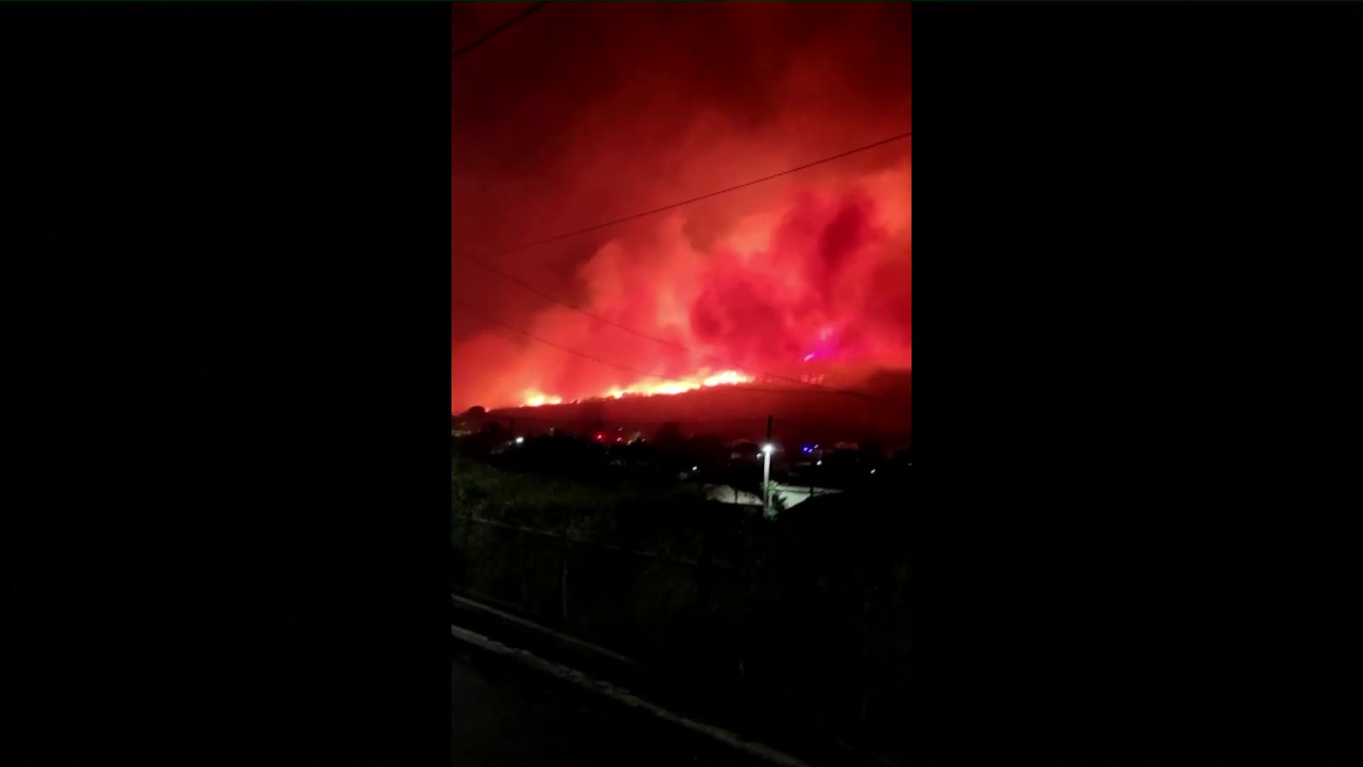 Подозирали ги в палеж на пожари: Задържаха трима, заключили в ремарке 13 мигранти
