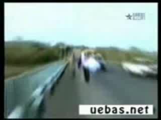 Тир Блъска Лада Карана От Луда Жена!!!