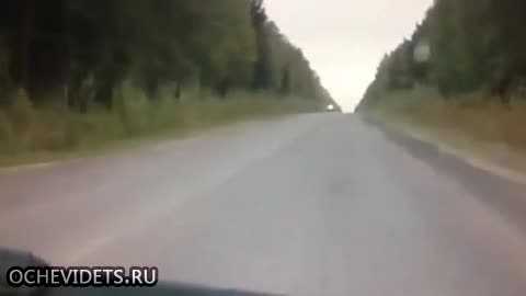 Моторист налита на куче при 200 км/ч