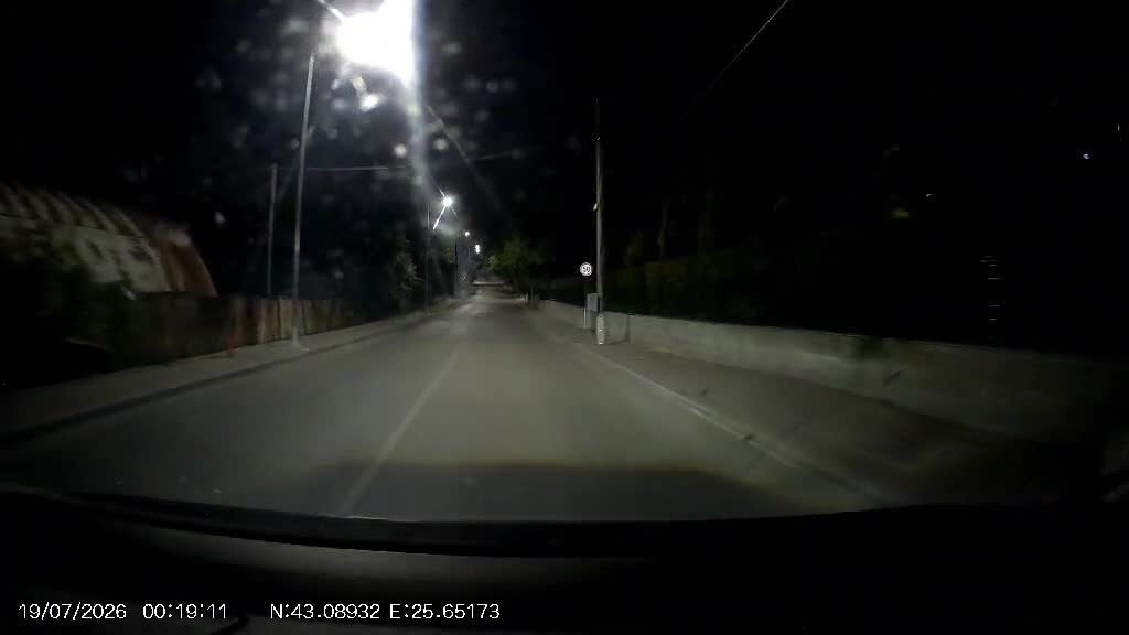 Шофьор прелетя с бясна скорост край Велико Търново, колата е редовен участник в незаконни гонки