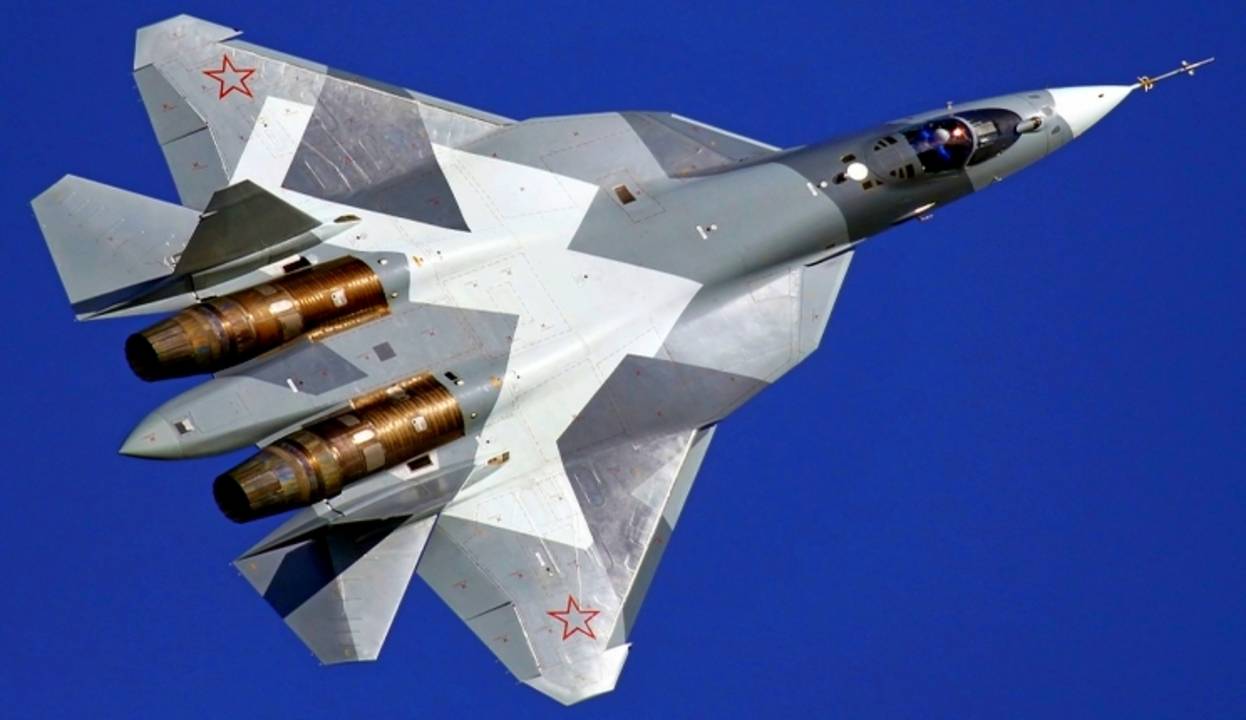 Новият изтребител СУ-50-с какво Русия стресна Америка