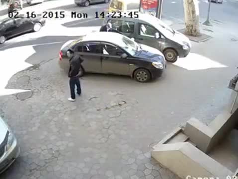 Как действат крадците в днешно време! Тази даже не разбра от къде и дойде!